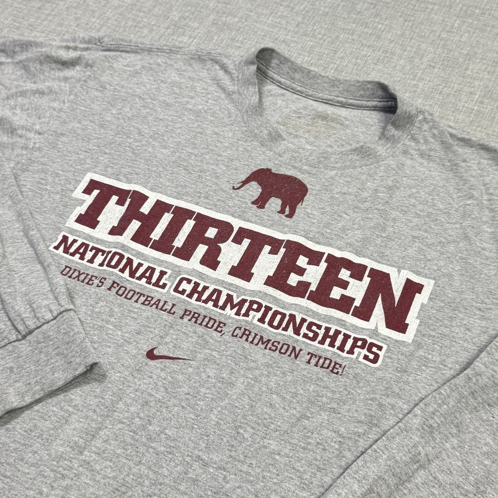 Nike Alabama Crimson Tide Shirt Men Medium Gray NCAA Football Thirteen Champs